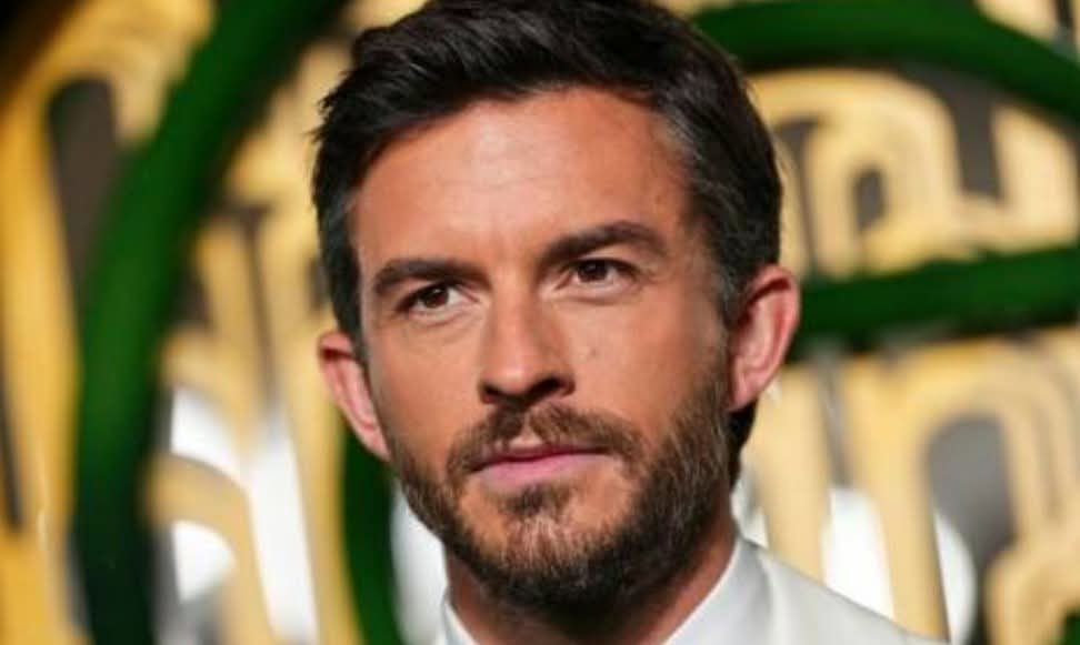 هذا الممثل هو الرجل الأكثر جاذبية لعام 2025.. تعرّفوا إليه