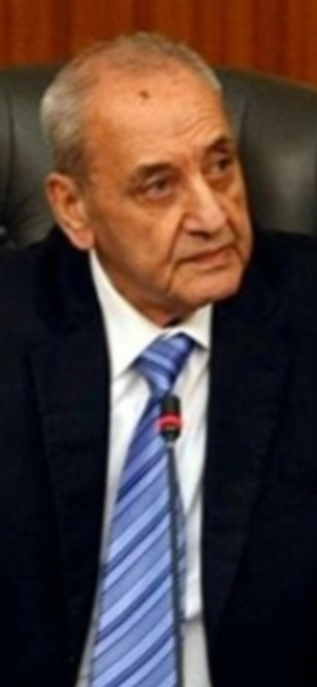 صلاحيات بري الواسعة تهدد مسار انتخابات المغتربين