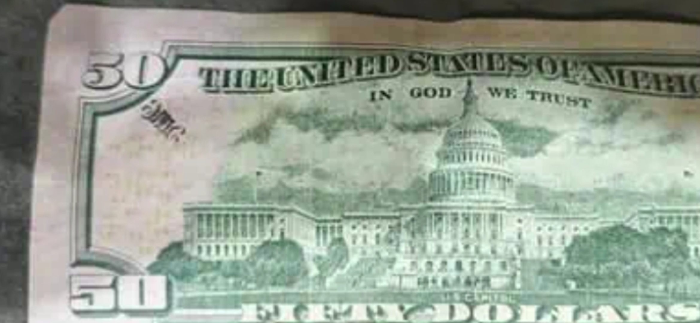 شبكة ترويج دولارات مزوّرة… وضبط ورقتين من فئة الـ50 بدقّة عالية