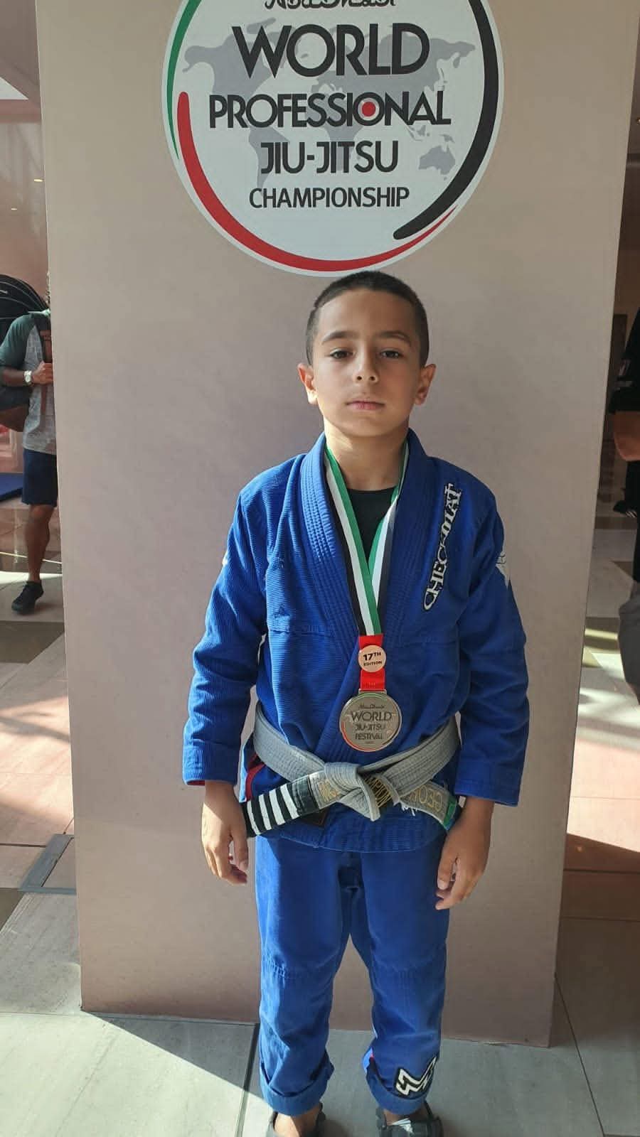 فوز الزحلي جورج سرور بالميدالية البرونزية في بطولة العالم للـ Jujitsu في أبو ظبي