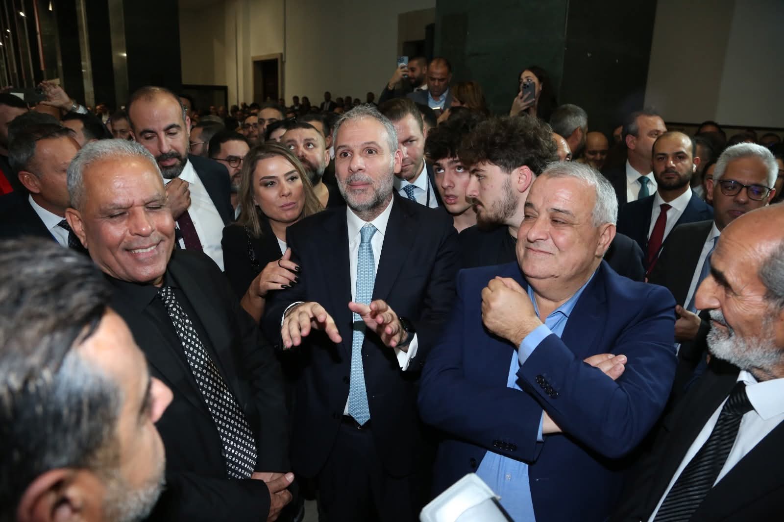 مارتينوس نقيباً لمحاميّ بيروت ..