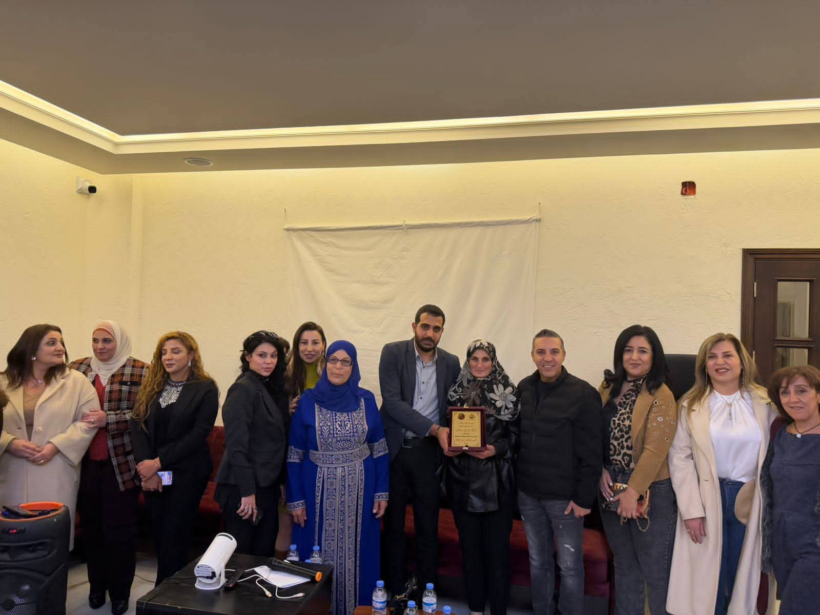 “ندوة في كفرزبد تؤكد دور المرأة في القرار والتنمية… وتجارب انتخابية تكسر قيود المجتمع