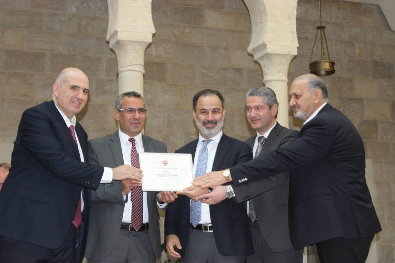 وزارة الزراعة سلّمت بلدية زحلة شهادة اعلان المدينة " مدينة عالمية للكرمة والنبيذ"