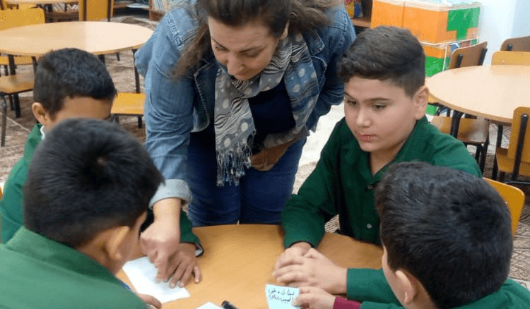 مكتبة التنشيط الثقافي في بلدية حلبا استقبلت تلامذة ضمن أنشطة وطنية وثقافية