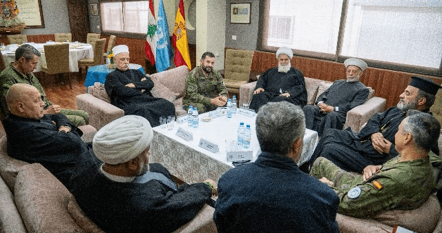 قائد القطاع الشرق في اليونيفيل التقى قادة دينيين جنوبيين كابريجوس: أثبتنا أن الحوار أقوى من أي خلاف 