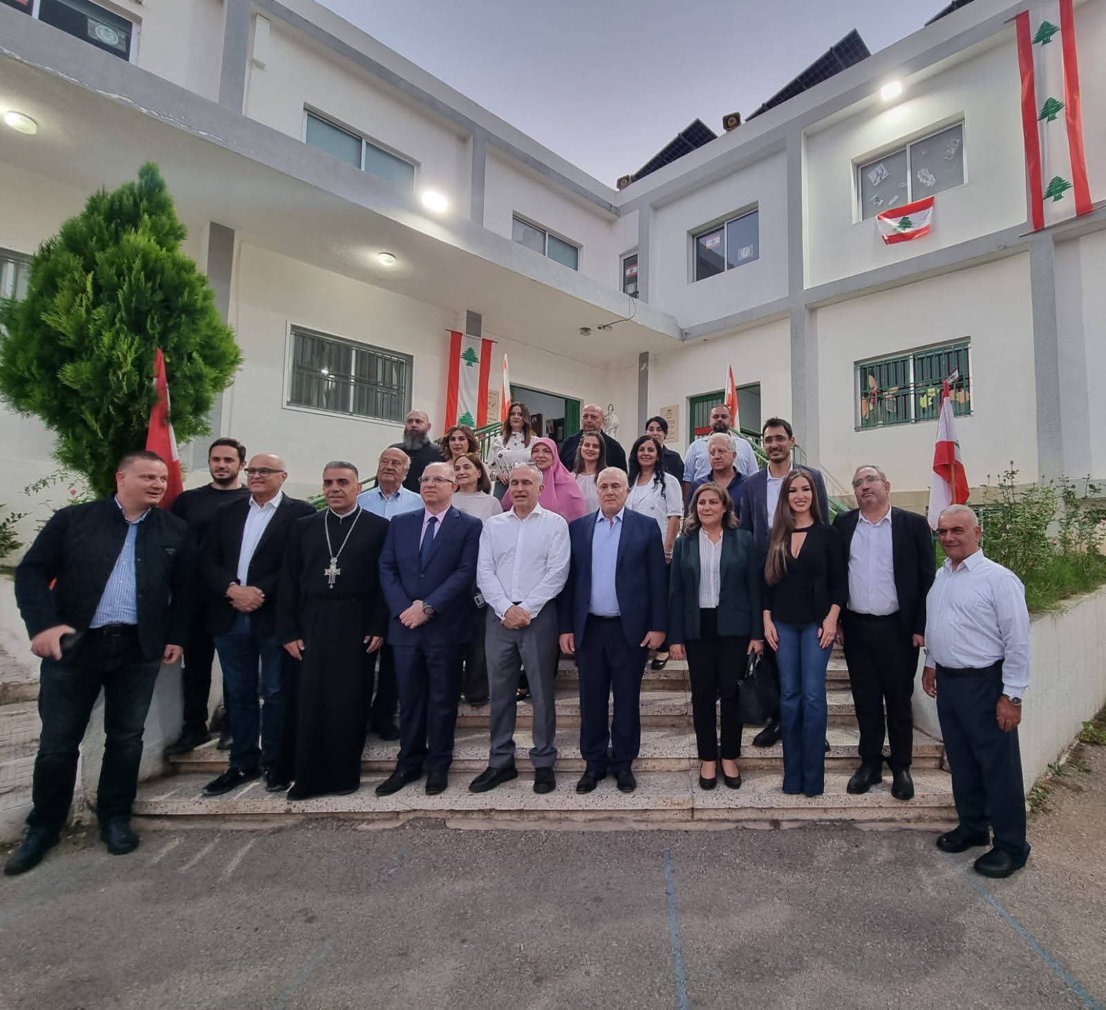 وزير العمل محمد حيدر” ليسيه سان نيقولا