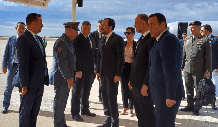 الرئيس القبرصي يصل الى لبنان