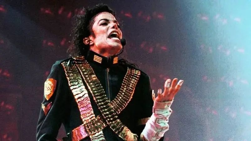 حقائق صادمة في تقرير تشريح جثة مايكل جاكسون بعد 16 عاماً