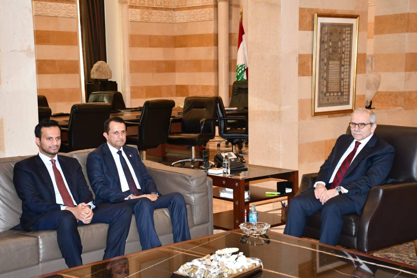 اجتماع وفد جهاز قطر للاستثمار في السراي الكبير