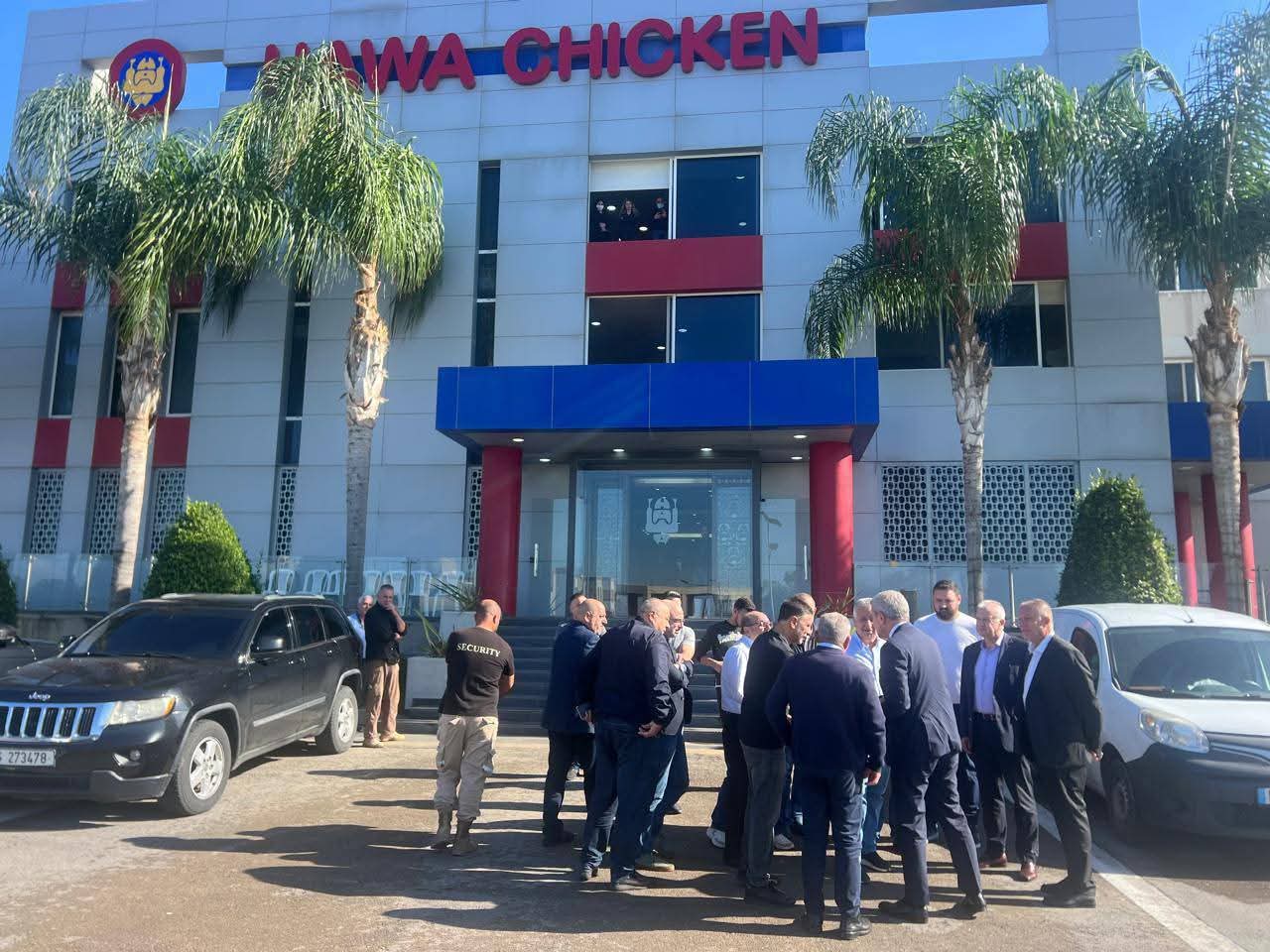 معمل “هوا تشيكن” في بلدة أنف