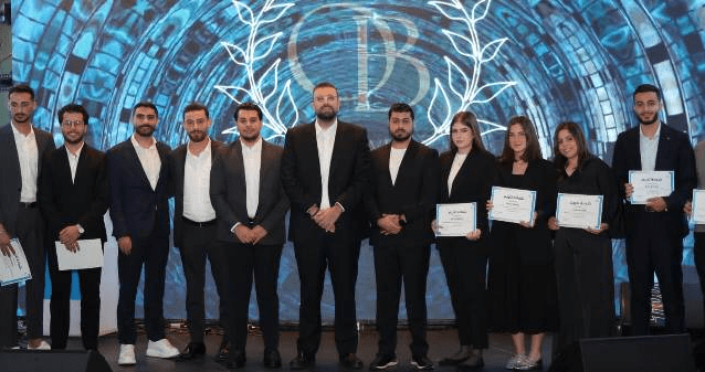 أحمد الحريري في تكريم ل"شباب المستقبل" في الجامعات الخاصة