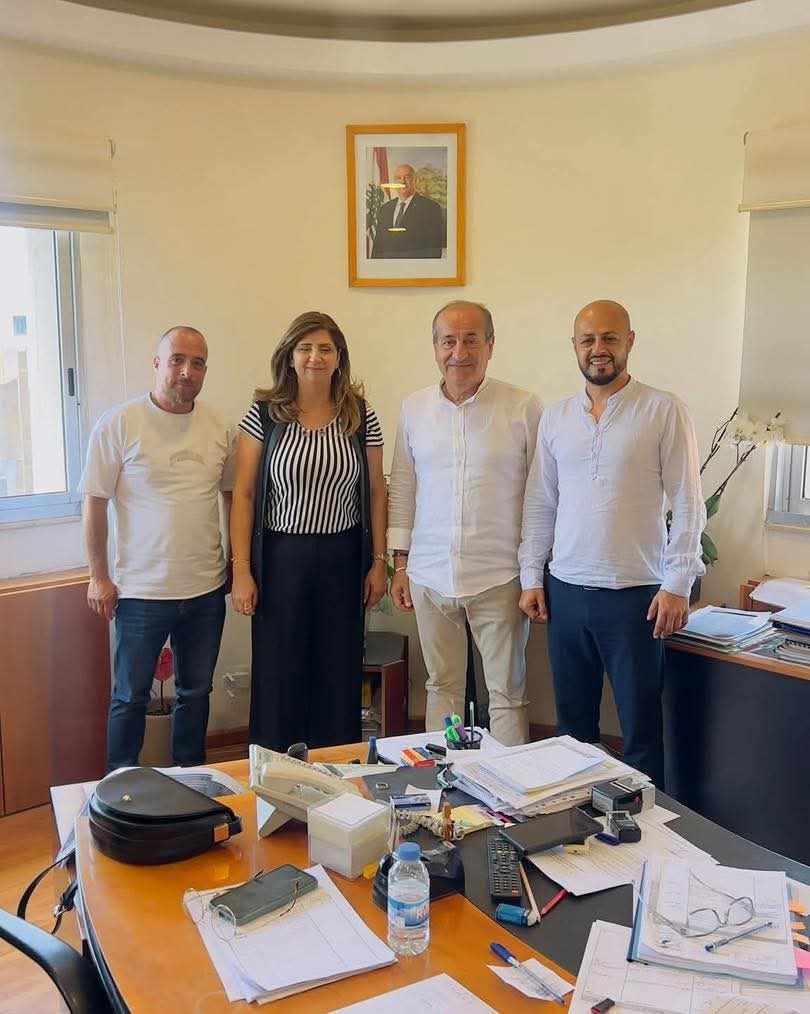 زيارة وفد من بلدية رعشين إلى مدير عام وزارة الأشغال