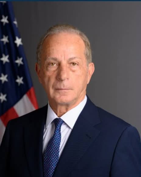 عيسى يبدل رقم هاتفه .... والسبب مفاجئ