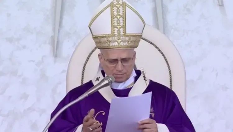 عظة قداسة البابا لاوون في القداس الإلهي على الواجهة البحرية في بيروت