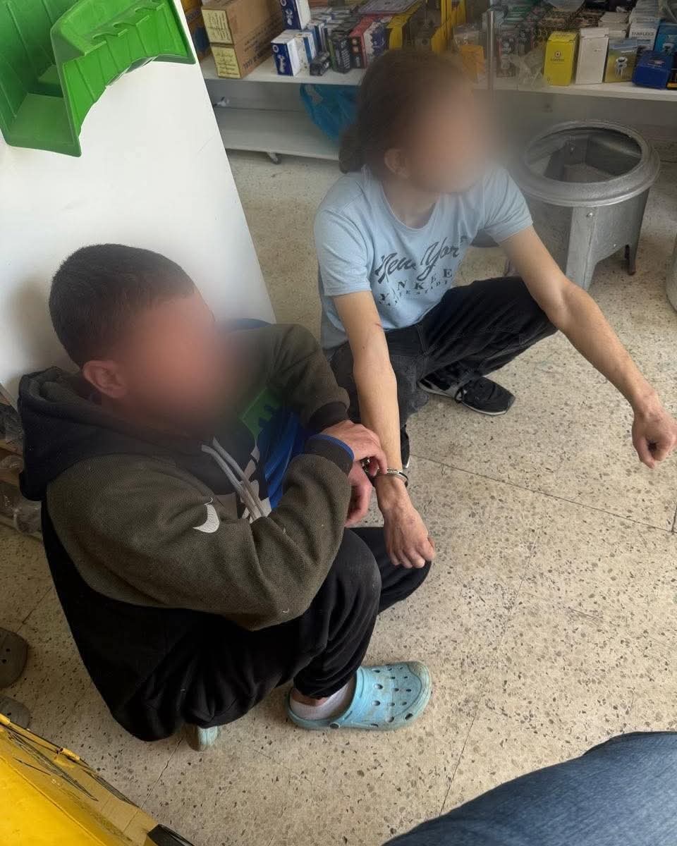 بالجـ.. رم المشهود… مخابرات الجيش تُطيح بعصابة دولارات مزيّفة في ضهر العين