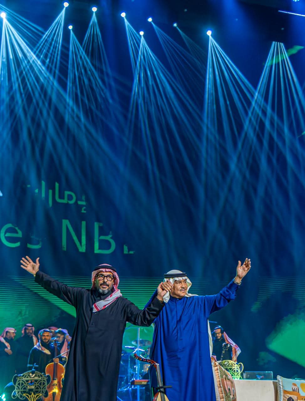 فنان العرب محمد عبده يتألق طرباً في "جلسة شعبيات"