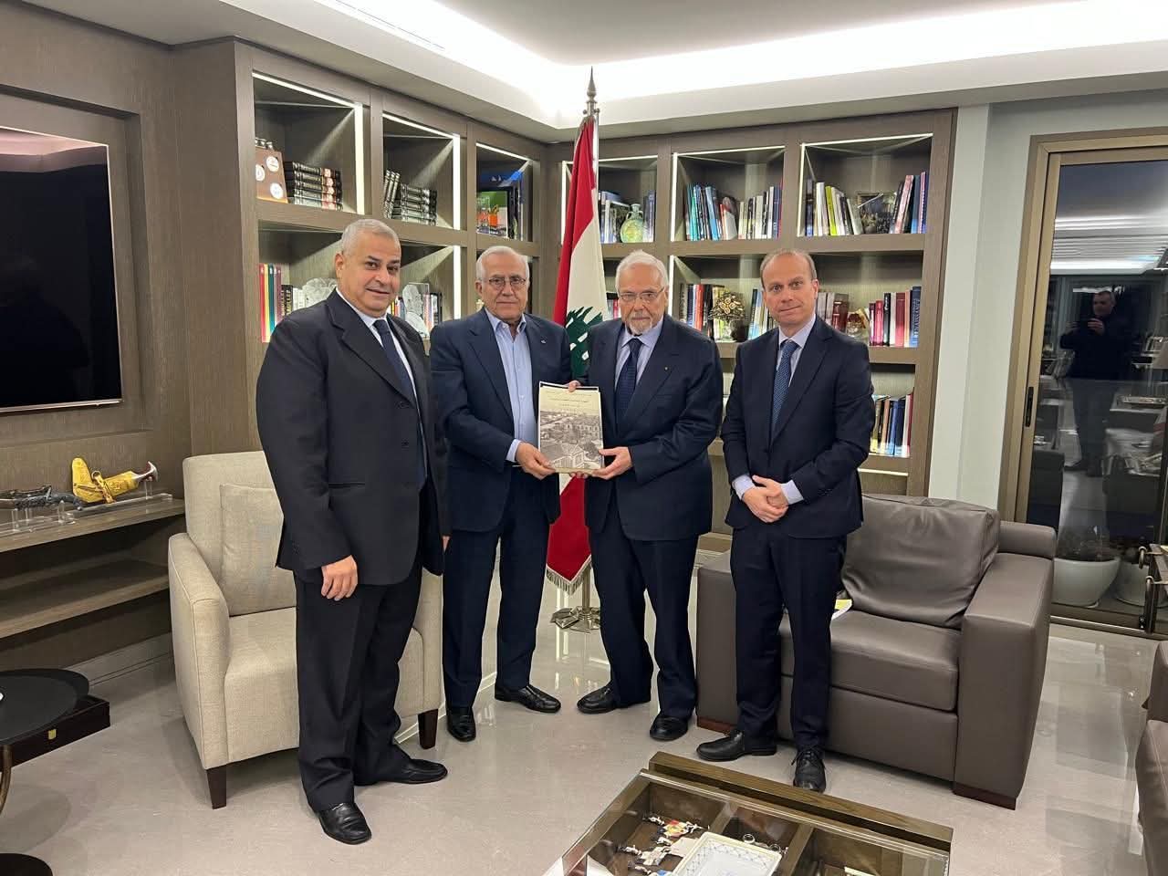 الرئيس سليمان يستقبل وفد "منبر الوحدة الوطنية" في اليرزة