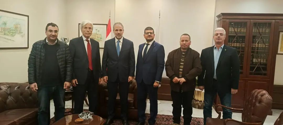 نقيب المحامين عماد مارتينوس :  _ " انا صاحب مشروع