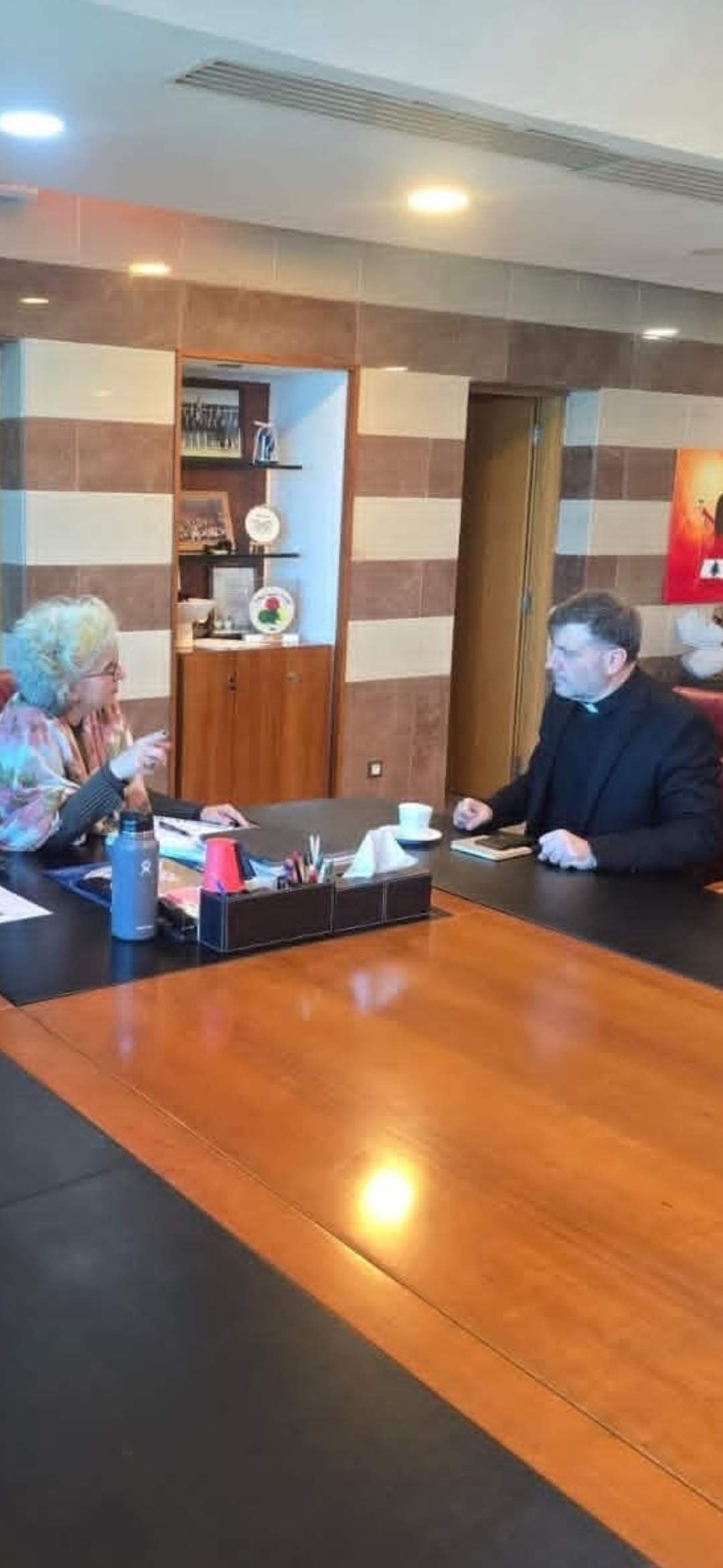 إجتمعت وزيرة التربية والتعليم العالي الدكتورة ريما كرامي مع منسق اتحاد المؤسسات التربوية الخاصة