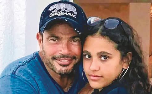 عمرو دياب لابنته جنا: «أنتِ اللي نجحتيني»