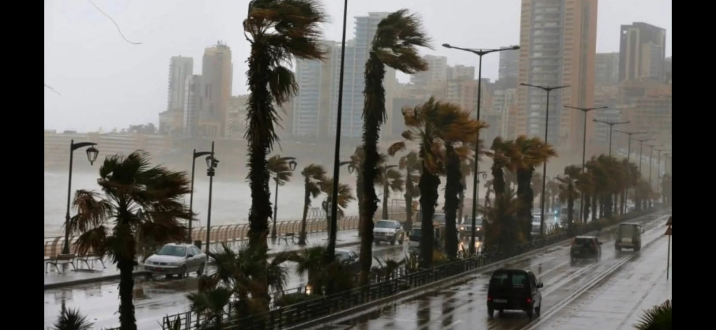 سرعة الرياح تصل إلى 110 كلم