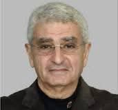 نوابغ العرب" تمنح الدكتور المصري نبيل صيدح جائزة الطب لعام 2025