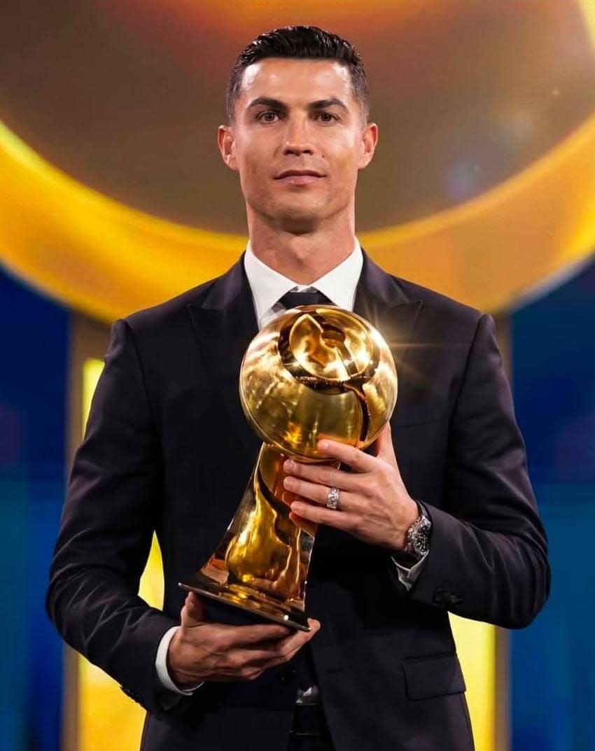 كريستيانو رونالدو يحصد جائزة أفضل لاعب في الشرق الأوسط من غلوب سوكر