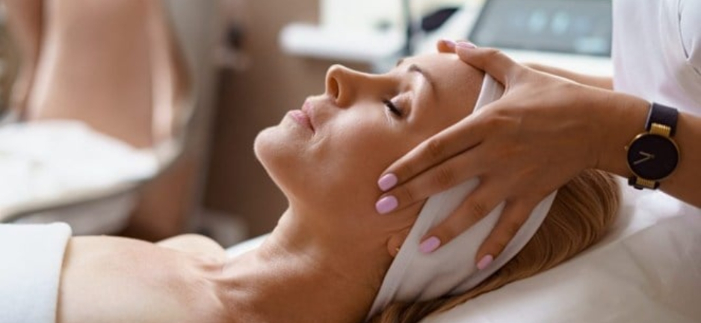 إقفال مركز تجميل وختمه بالشمع الأحمر في هذه المنطقة