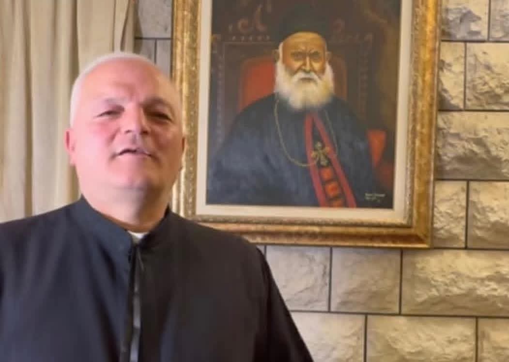 اخادم رعية بشرّي، الخوري شربل مخلوف، بكتاب رسمي 