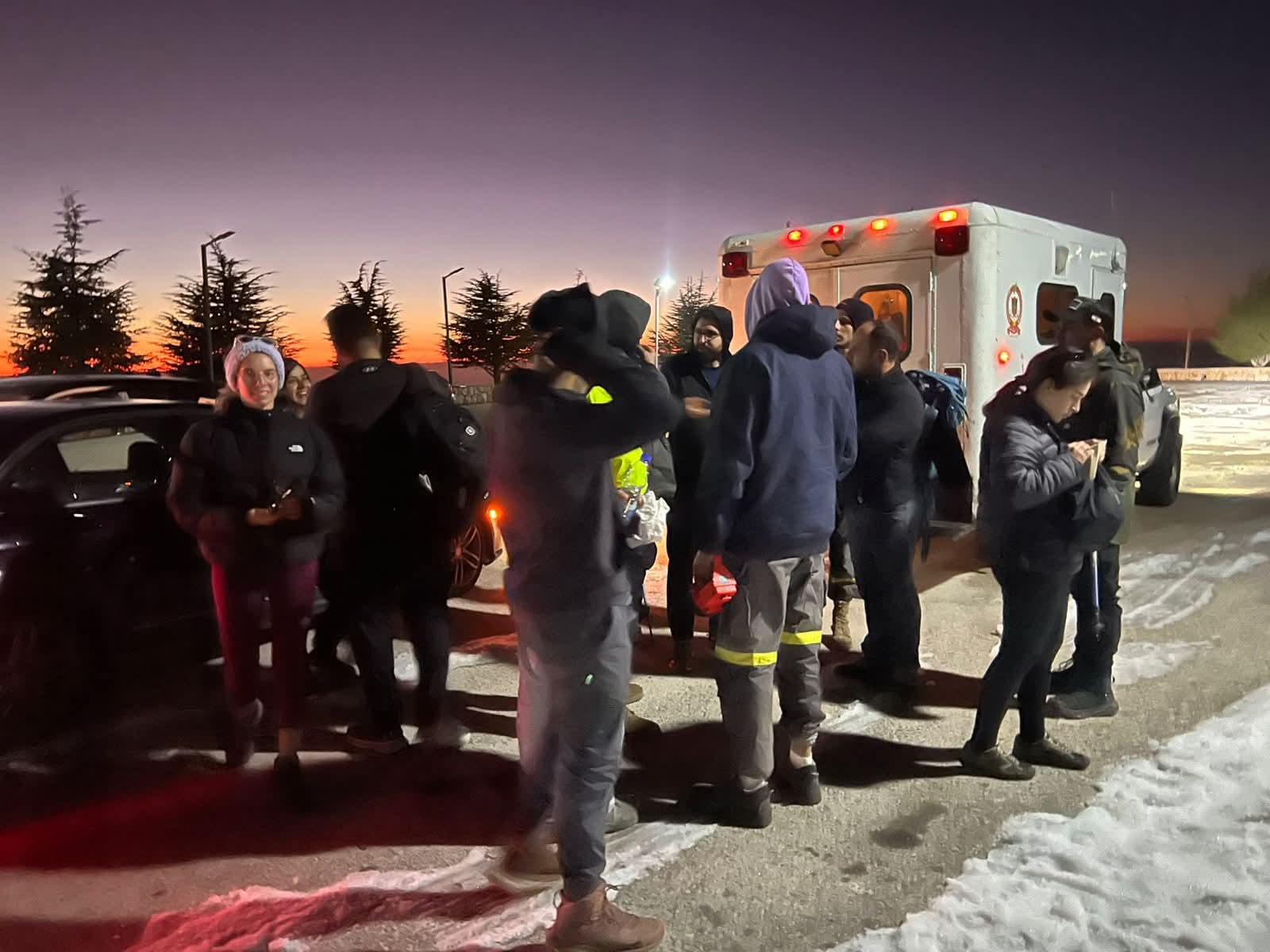 إنقاذ ١٠ مواطنين ضلّوا طريقهم في أحراج أرز جاج