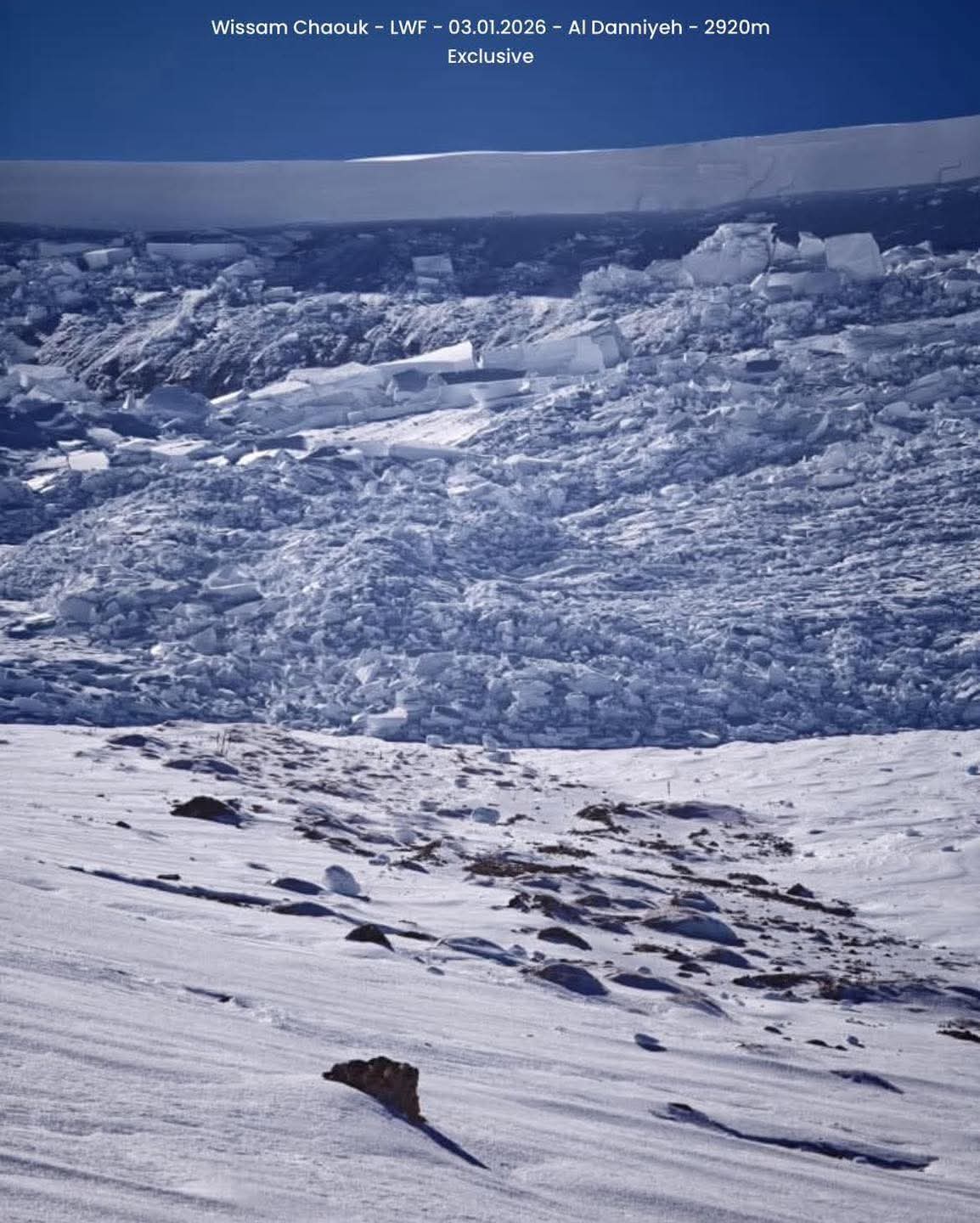 إنهيار ثلجيّ كبير جدّاً في بلدة لبنانيّة… وتحذير لممارسي الرياضات الشتويّة