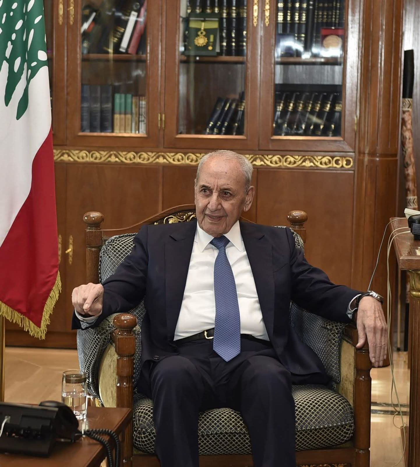 بيان صادر عن دولة رئيس مجلس النواب الأستاذ نبيه بري مؤيداً للبيان الصادرعن قيادة الجيش اللبناني . 