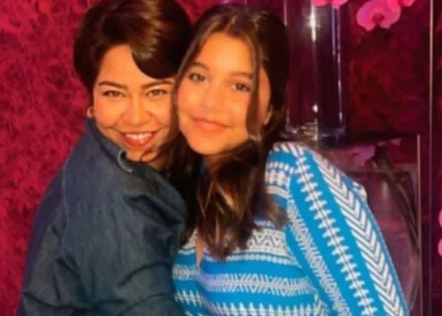 ابنة شيرين عبد الوهاب تغني ..والجمهور: “نسخة من والدتها