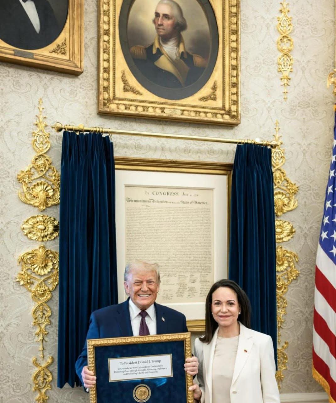 زعيمة المعارضة الفنزويلية تُهدي ترامب ميدالية جائزة نوبل للسلام