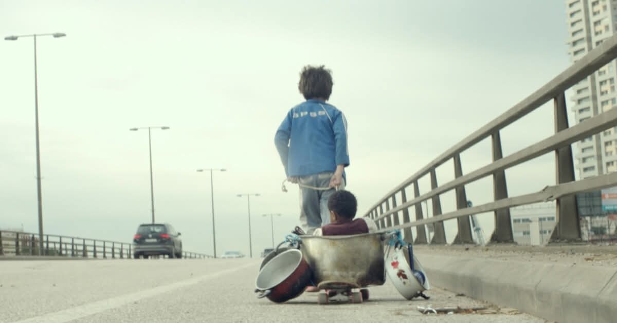 وزارة الشؤون، القضاء، والأمن: ثلاث حلقات مفقودة في حماية أطفال الشارع