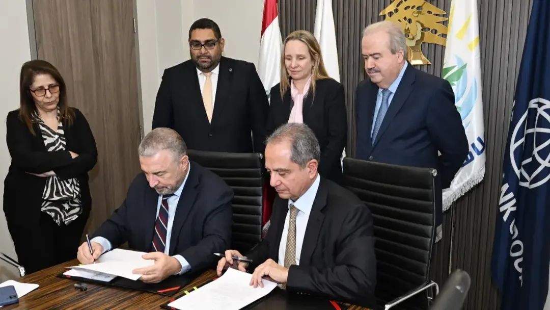 وزارة المال والبنك الدولي يتابعان مشاريع التعافي… ومنحة لدعم الطاقة الشمسية