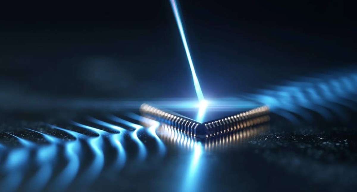 يخترق حدود التكنولوجيا.. ليزر يُحدث ثورة في عالم الهواتف الذكية