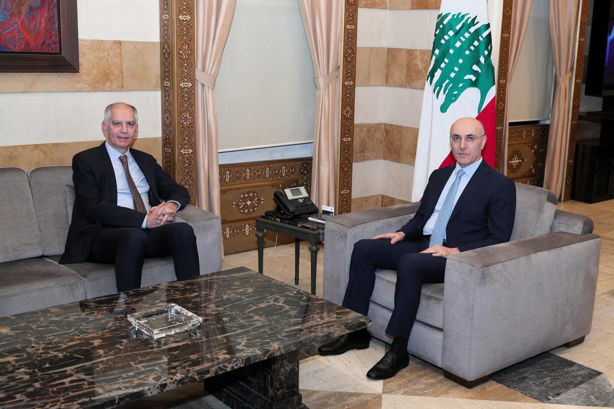 التحضيرات لمؤتمر دعم الجيش بين الحجار وماغرو