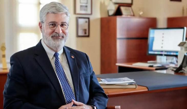 طبيب لبناني بين الشخصيات الـ100 الأكثر تأثيرًا