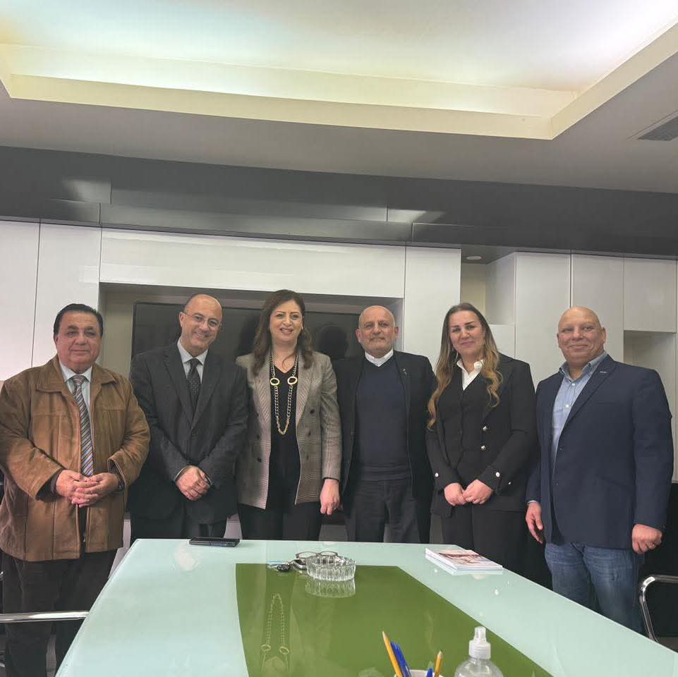 زار وفد من لجنة الاعلام