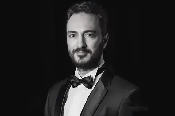 مصرع فنان تركي في ظروف ما تزال غامضة