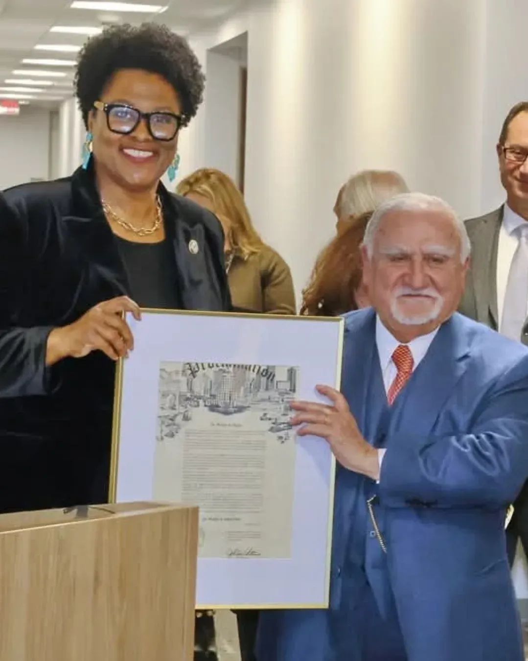 تسمية مركز مؤتمرات باسم الدكتور فيليب أ. سالم تكريمًا لمسيرة عالمية في مكافحة السرطان.