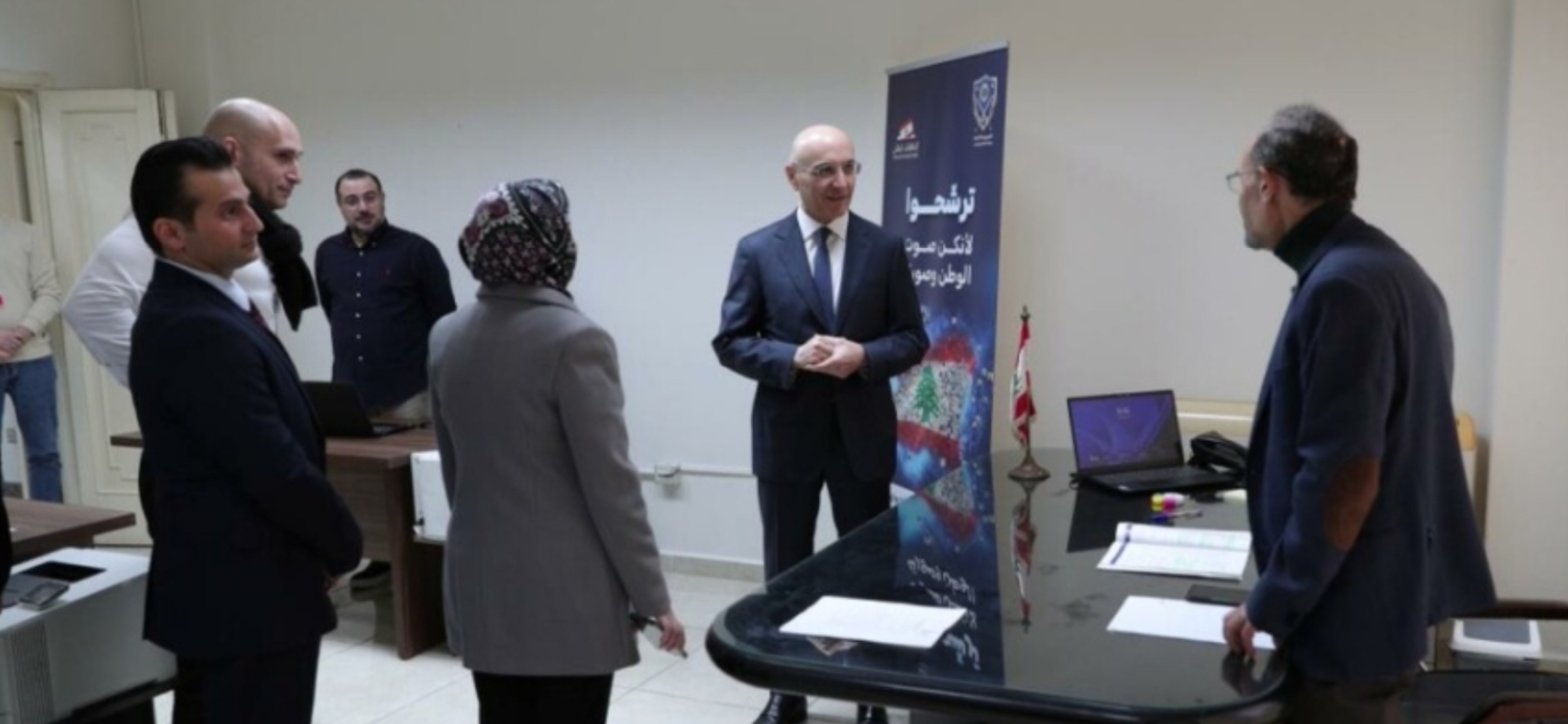 بدء مهلة تقديم تصاريح الترشيح للانتخابات.