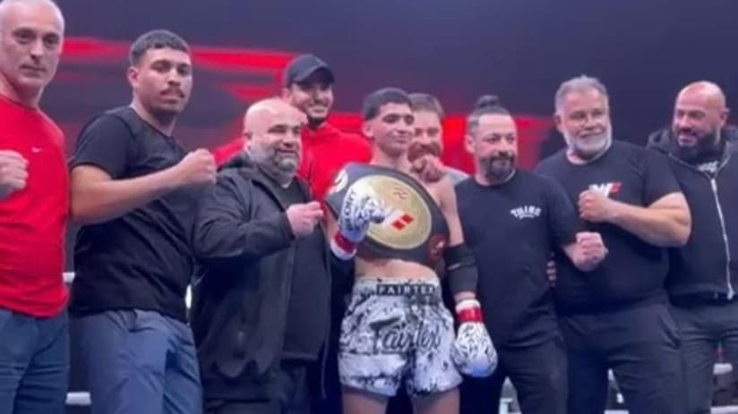 عبد الرحمن البابا يحرز بطولة المواي تاي في صيدا