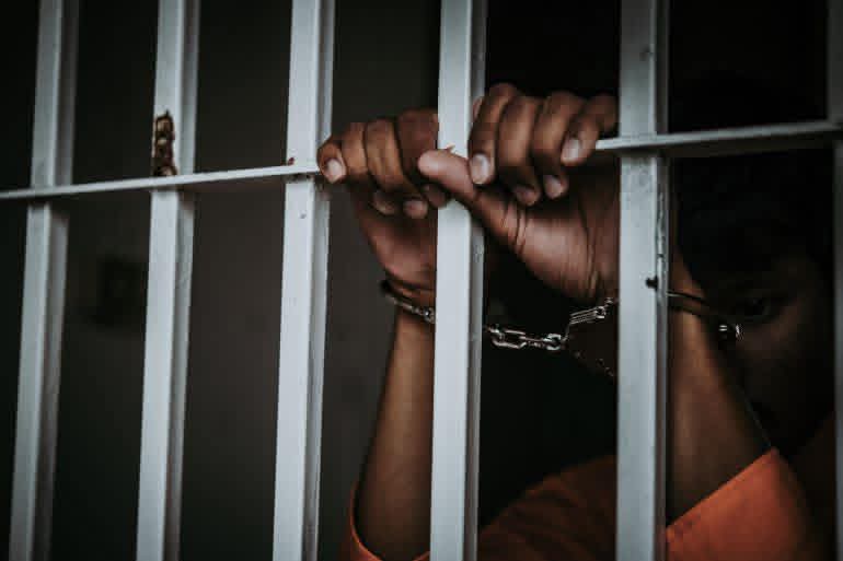 هروب سجين مكبّل من آلية لقوى الأمن في طرابلس والعمل جارٍ لتعقّبه