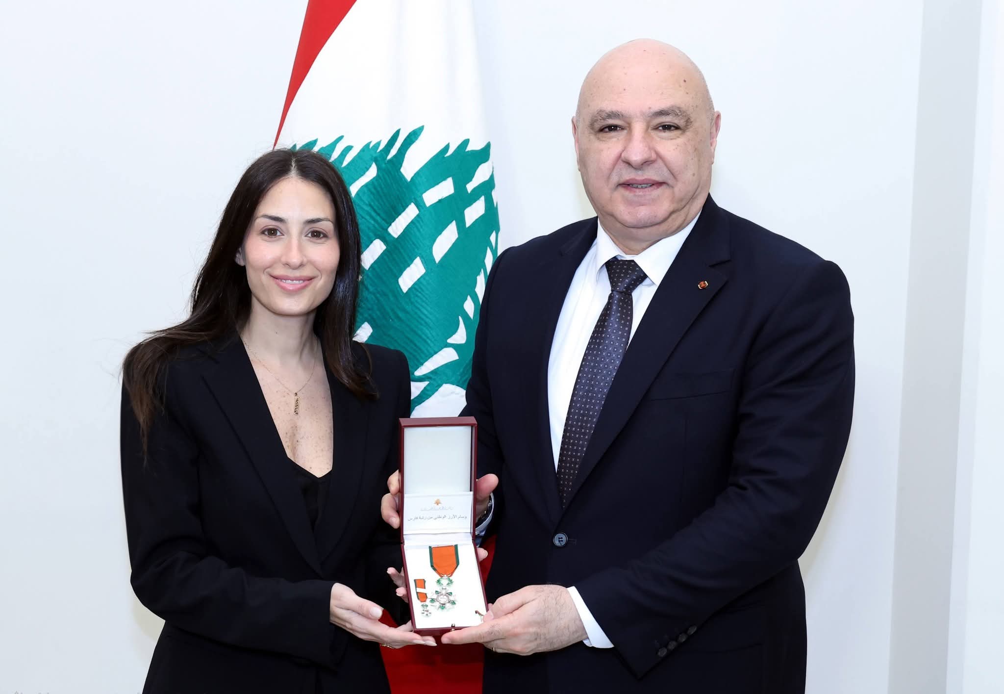 رئيس الجمهورية يستقبل الفنانة هبة طوجي لشكره على منحها وسام الأرز الوطني