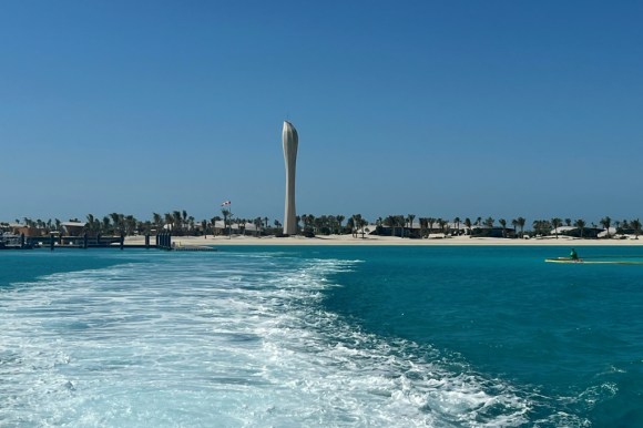 السعودية تقلّص مشروع المنتجعات الفاخرة على البحر الأحمر 