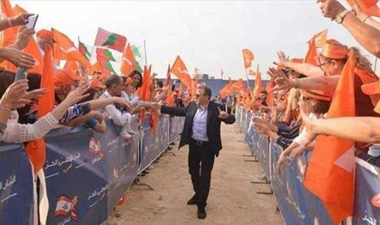 التيار" يتبنّى الطّعن بقرار فرض ضريبة على البنزين