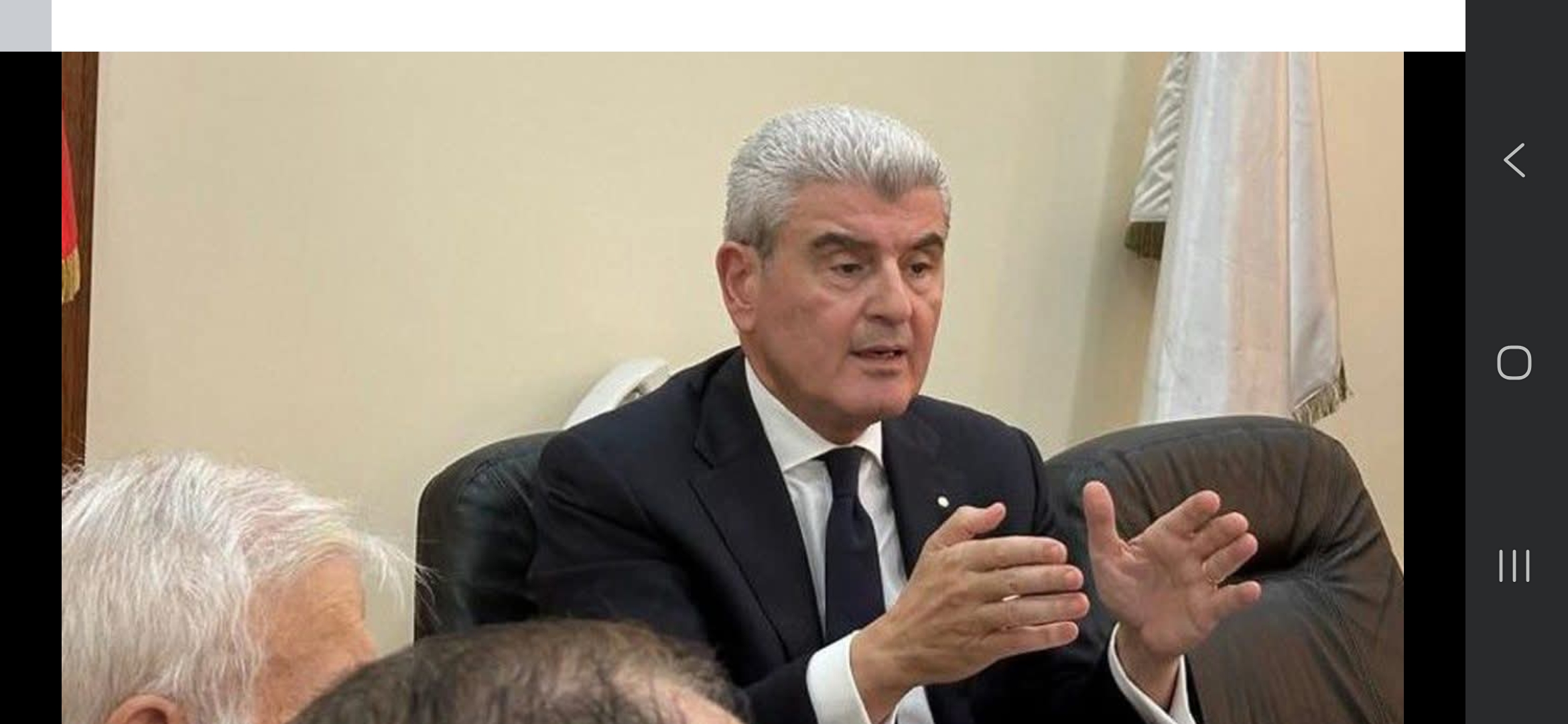 شروط جديدة للحصول على الشهادة الصناعية واستيراد الآلات