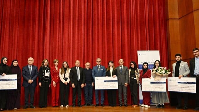 مسابقة الالقاء باللغة العربية الفصحى في جامعة بيروت
